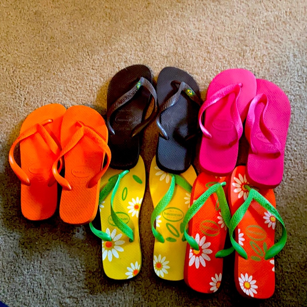 🌟🌟SOLD 🌟🌟. 5 pairs Havaiana Flip Flops